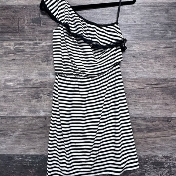 White House Black Market Black and White One Shoulder Dress - Picture 1 of 6